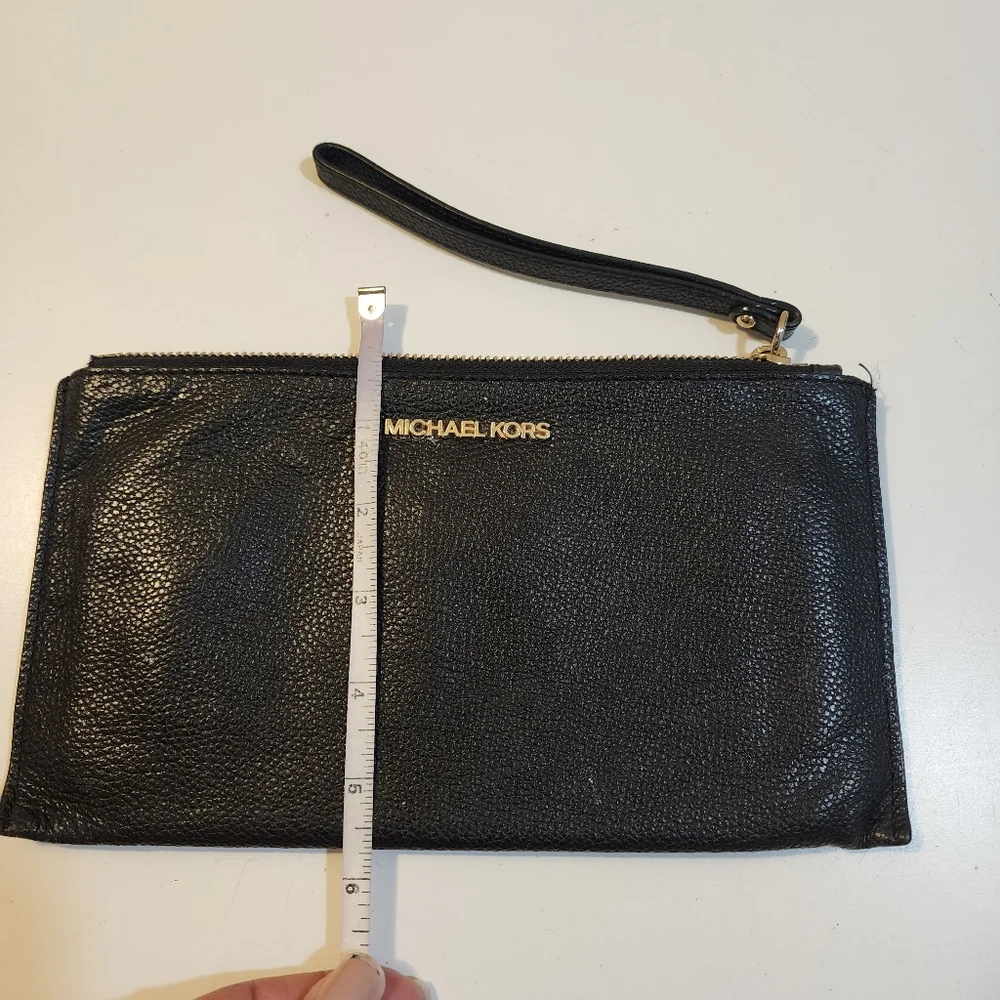 Michael Kors Jet Set Black Pebble Leather Wristlet Travel Wallet